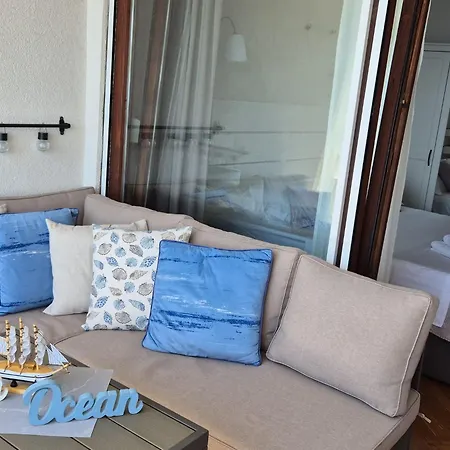 Ocean Apartment *