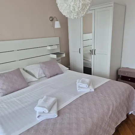 Ocean Apartment *